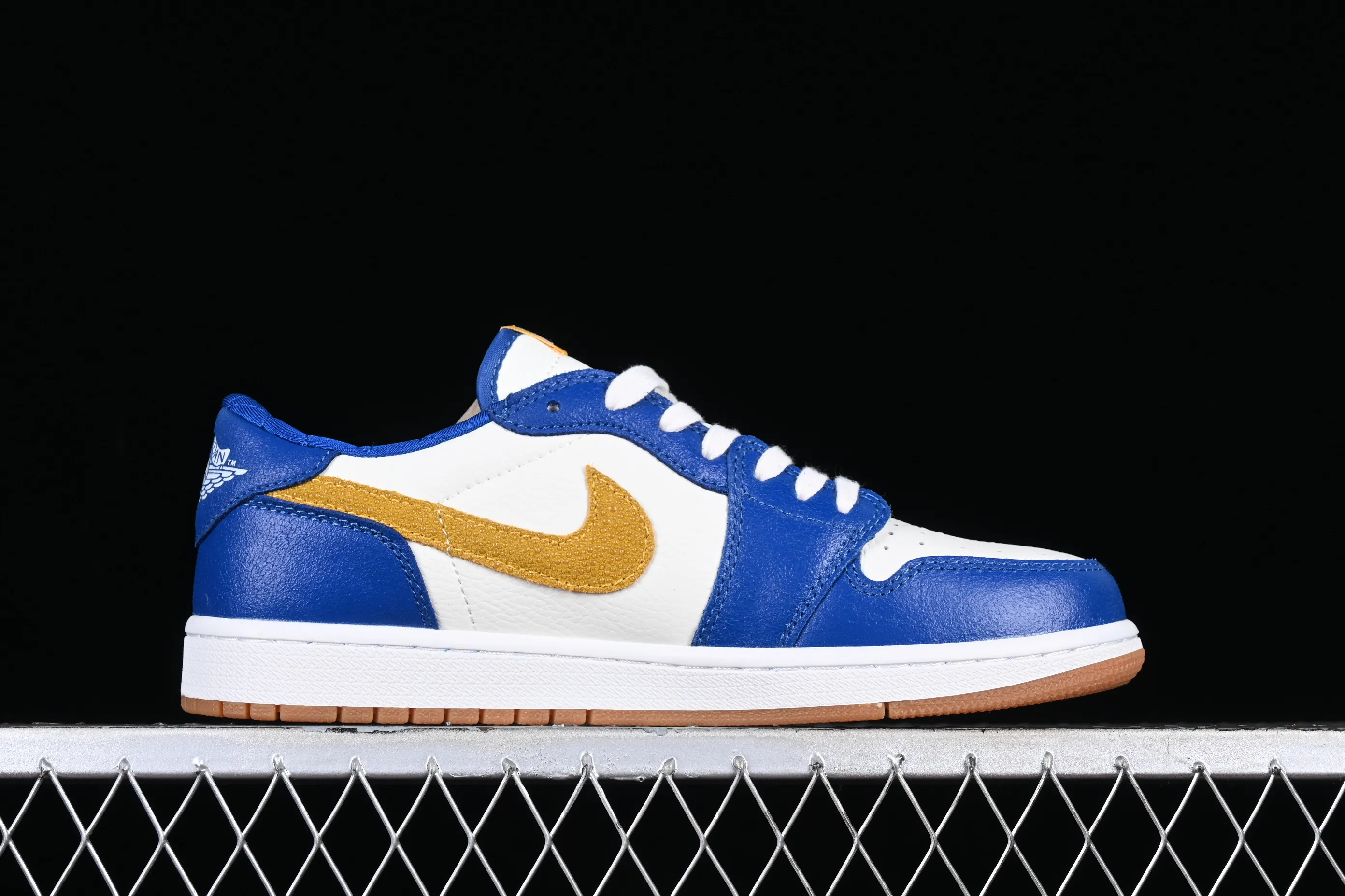 All categories Air Jordan Jordan series basketball shoes Air Jordan 1 Low Z version Air Jordan 1 Low AJ1 Joe 1 white blue yellow hook burst pattern low-top cultural and leisure sports sneakers DZ0792-103